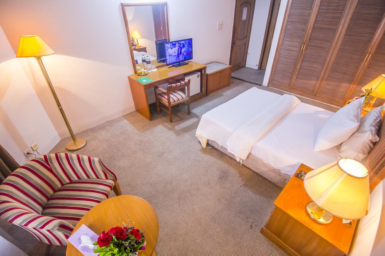 Hotel Swiss Park Dhaka Exterior foto