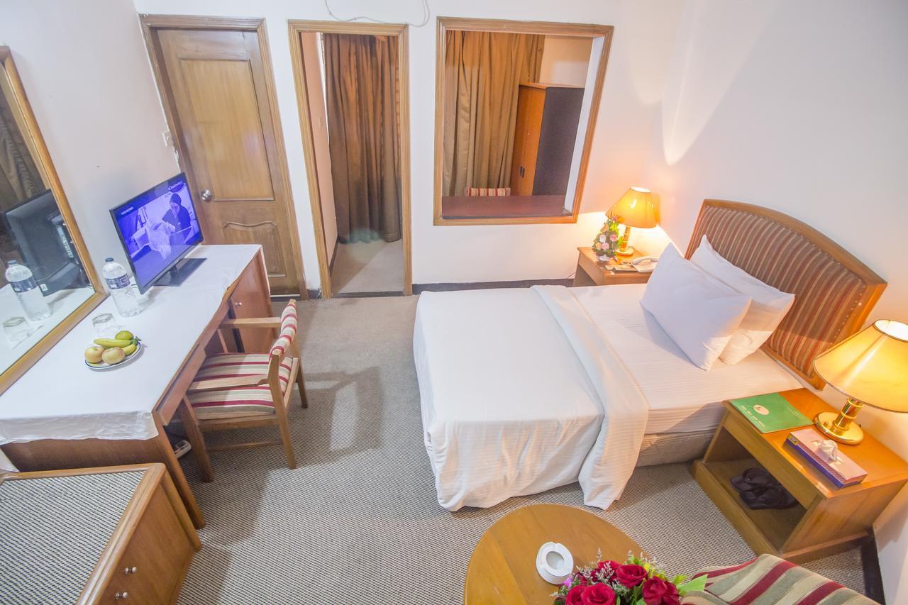 Hotel Swiss Park Dhaka Exterior foto